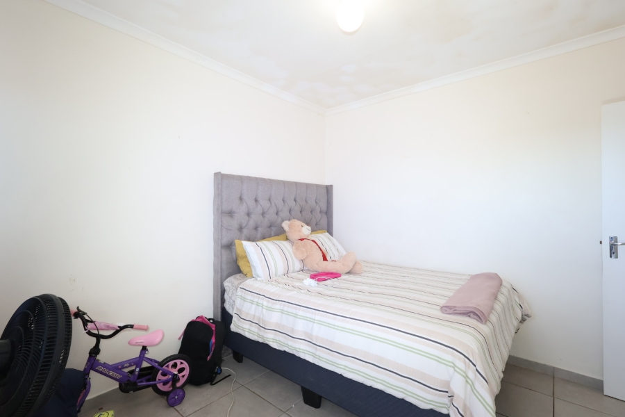 2 Bedroom Property for Sale in Parklands Western Cape
